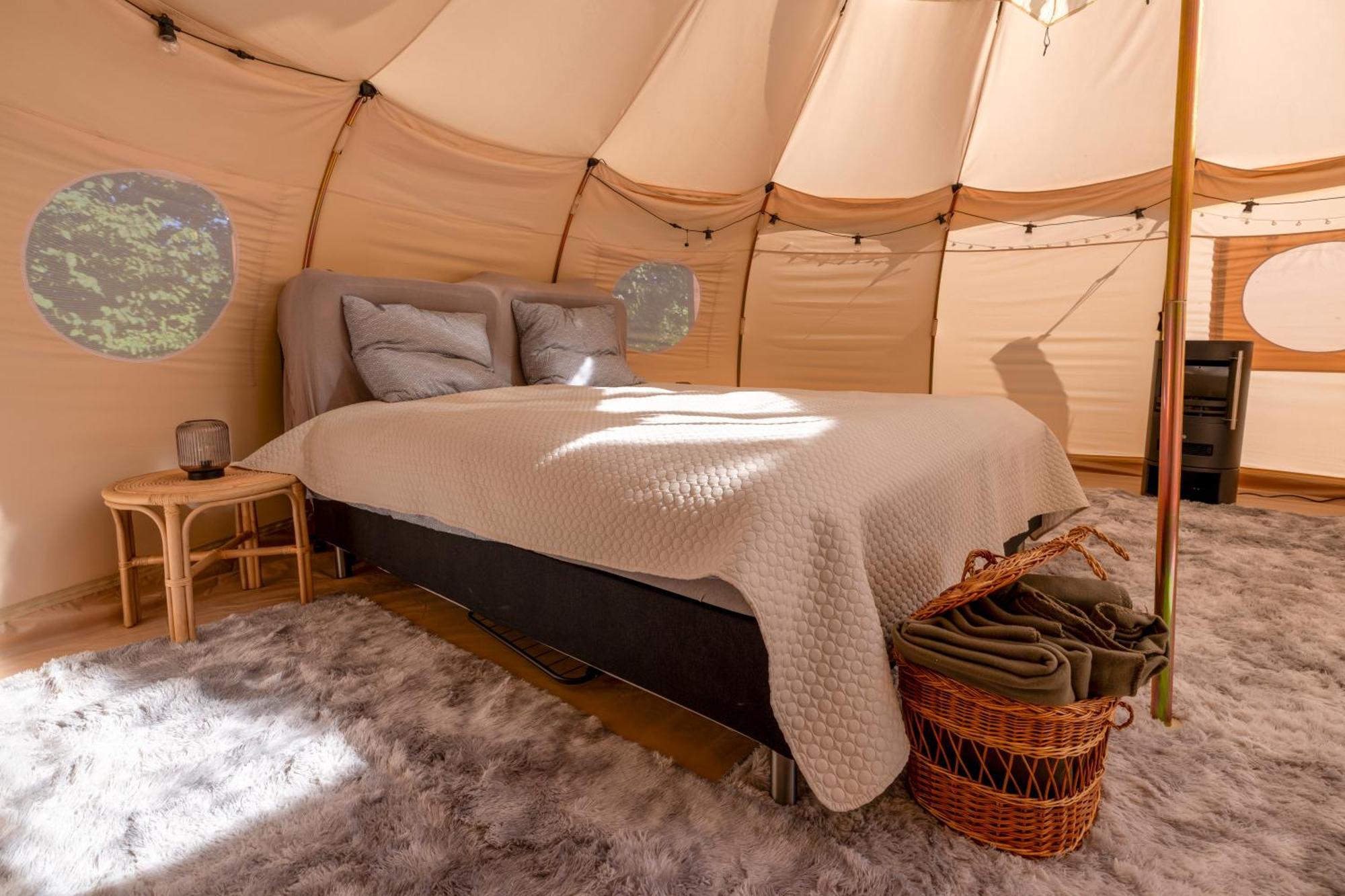 Holmegaard Vin Og Glamping Hotel Dannemare Eksteriør billede